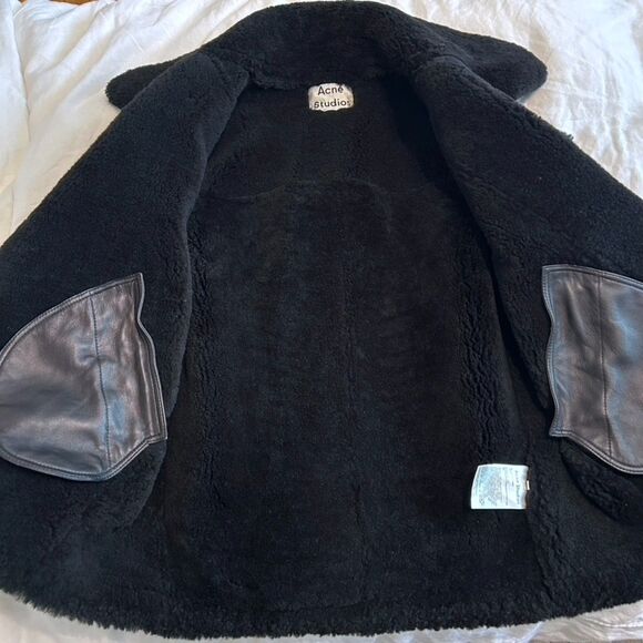 Acne Studios Velocite Leather Trimmed Shearling Jacket - Picture 8 of 12